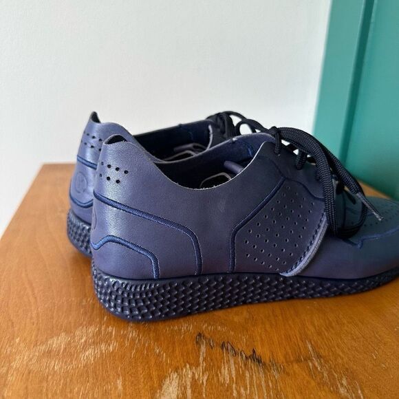 Saydo Women’s Navy Perforated Leather Lace up Monochromatic Dress Sneaker - Picture 5 of 9